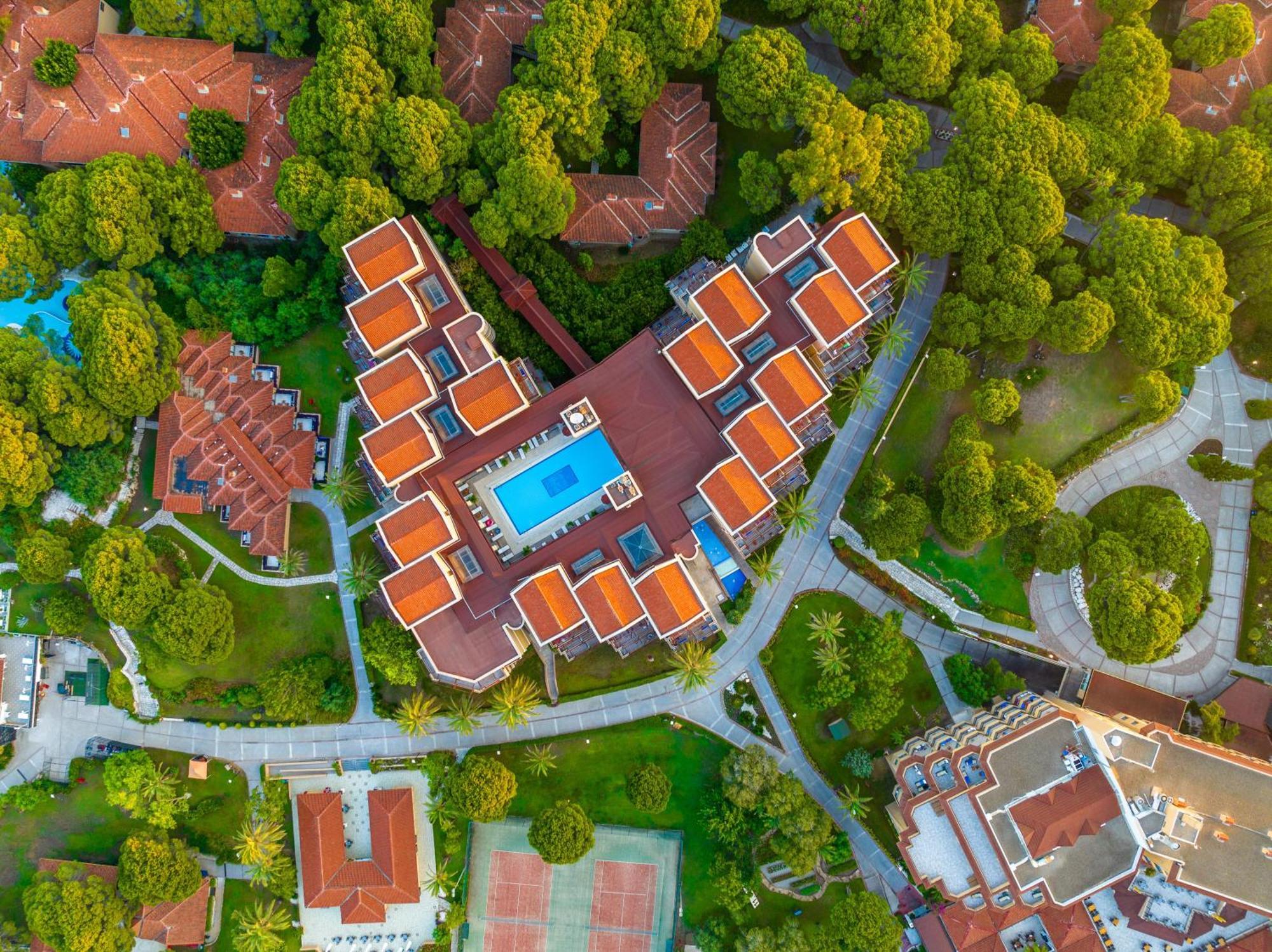 Asteria Family Resort Belek Antalya Luaran gambar Aerial view of the hotel