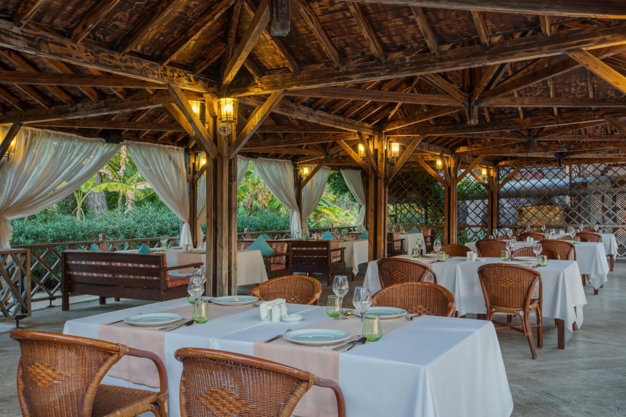 Asteria Family Resort Belek Antalya Luaran gambar Restaurant in the hotel